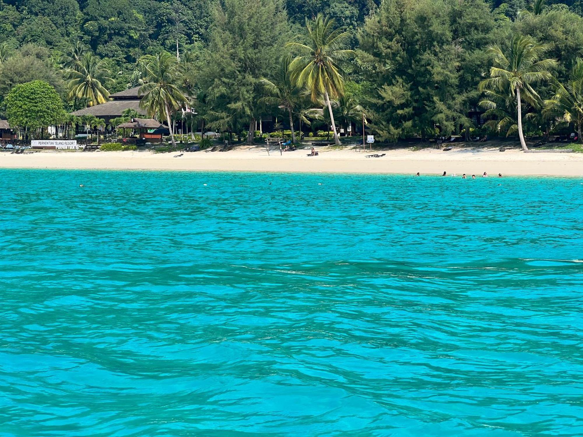 Perhentian Suria Hotel Kampong Pasir Petani Buitenkant foto