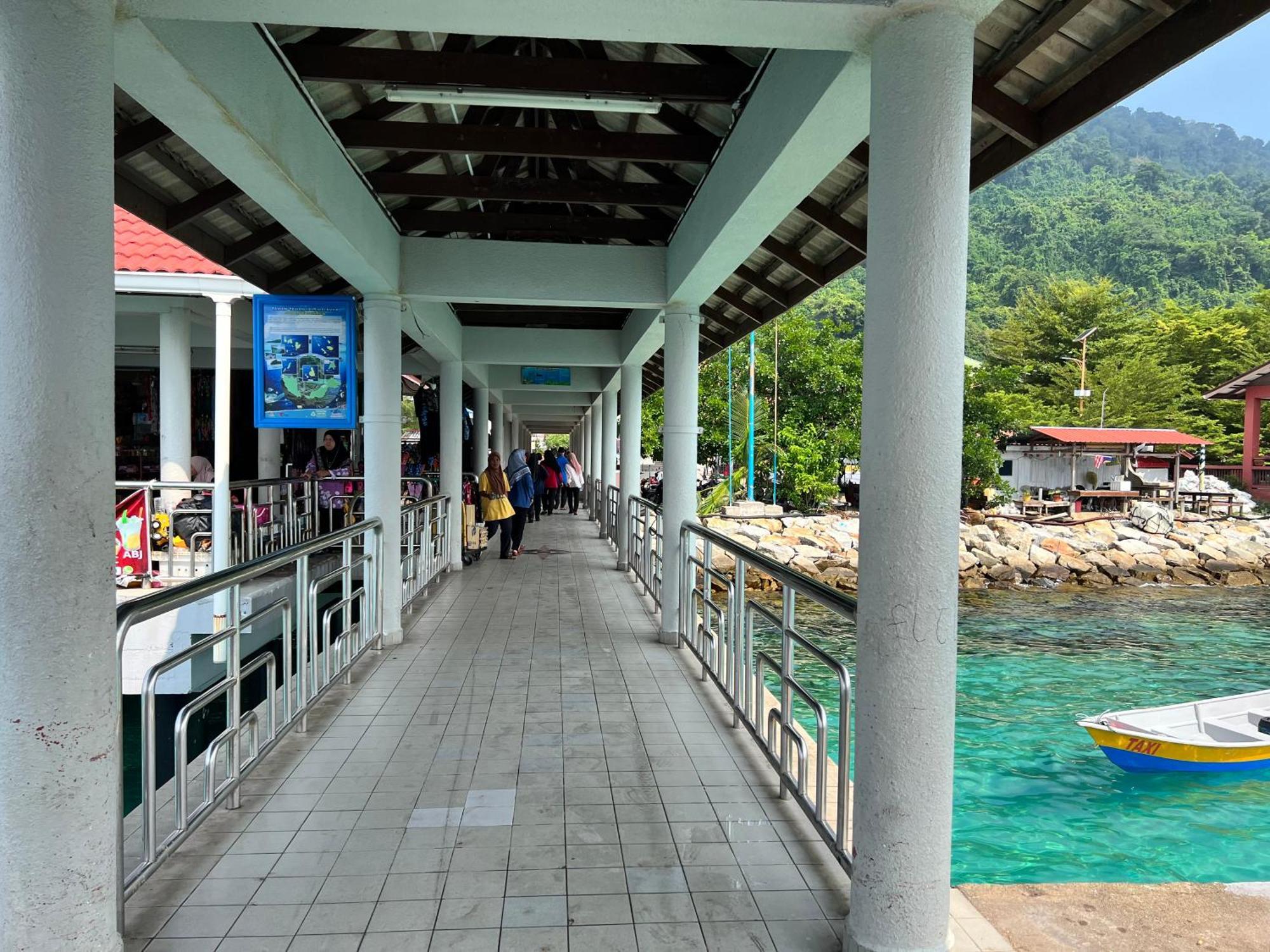 Perhentian Suria Hotel Kampong Pasir Petani Buitenkant foto