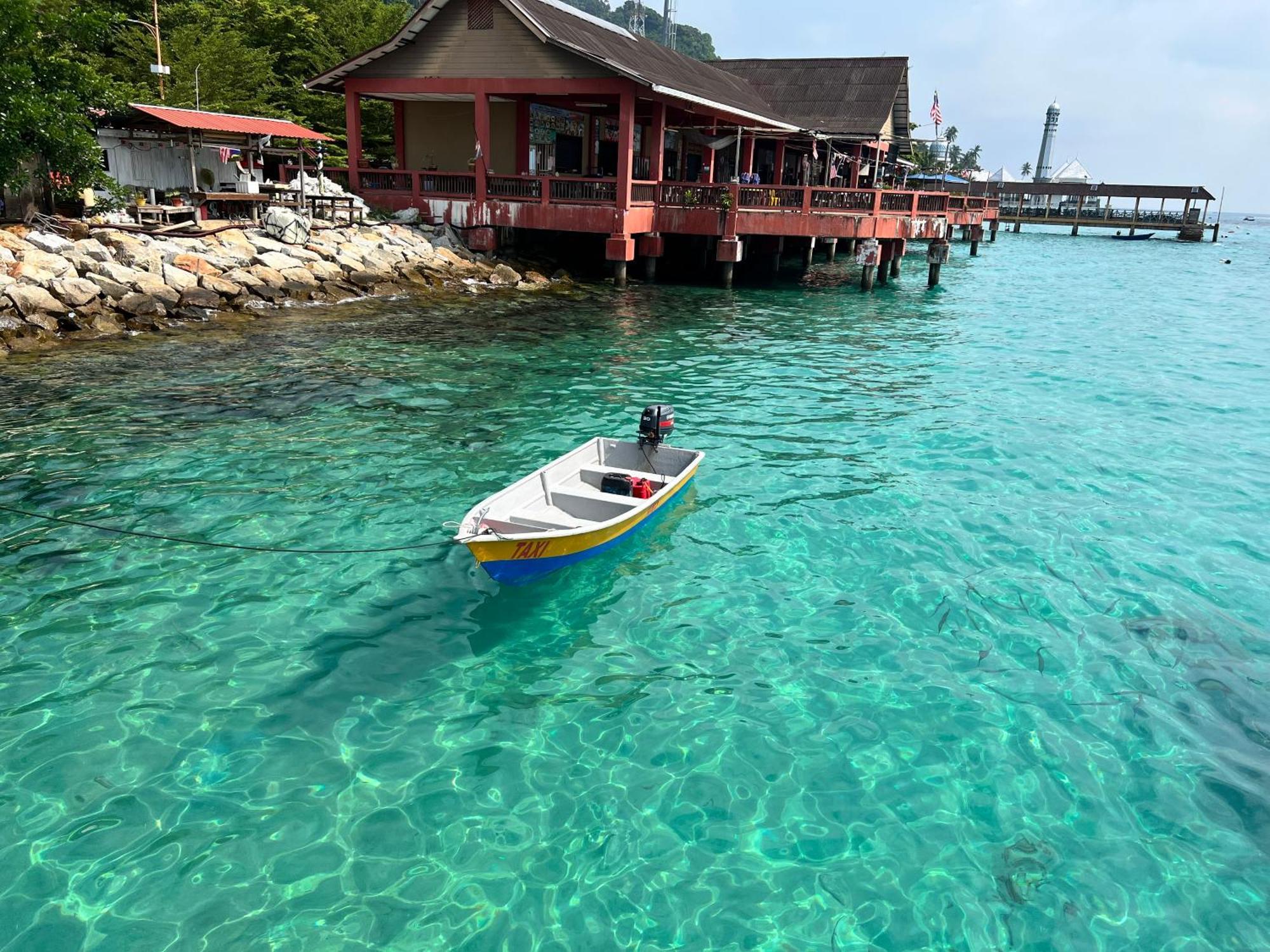 Perhentian Suria Hotel Kampong Pasir Petani Buitenkant foto